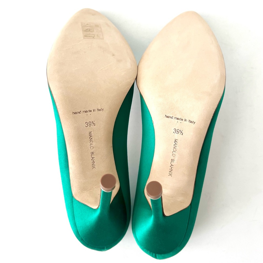 Manolo Blahnik Green Heels with Embellished Buckle - Picture 9 of 14